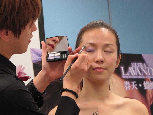 蛻變、蝶舞翩翩! LANCOME 2011春妝 春天.蝴蝶飛 & 光感奇蹟保濕底妝