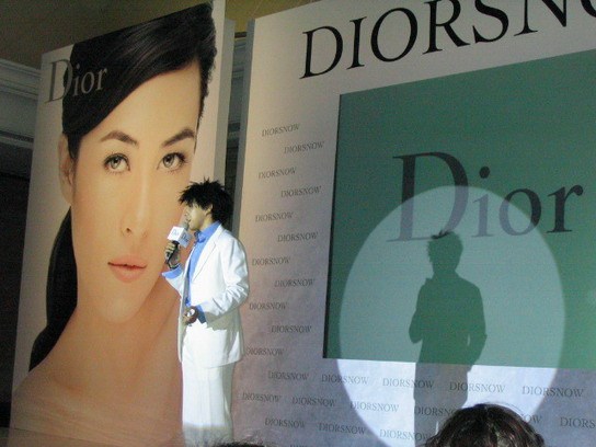 Dior 雪晶靈極淨透白 v.s. 癮誘絕色唇膏派對