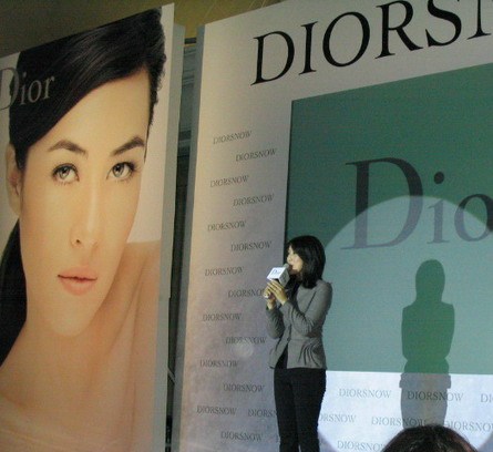 Dior 雪晶靈極淨透白 v.s. 癮誘絕色唇膏派對