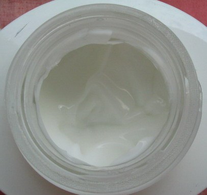 Dior 雪晶靈極淨透白防護隔離霜 & 雪晶靈極淨透白乳霜