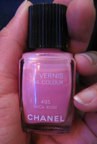 CHANEL 讓滿天星光在你的雙唇閃耀!晶亮唇蜜彗星系列