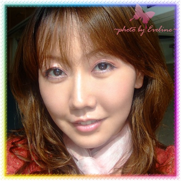 *stila潘朵拉粉紅盤妝容 甜美淑女風