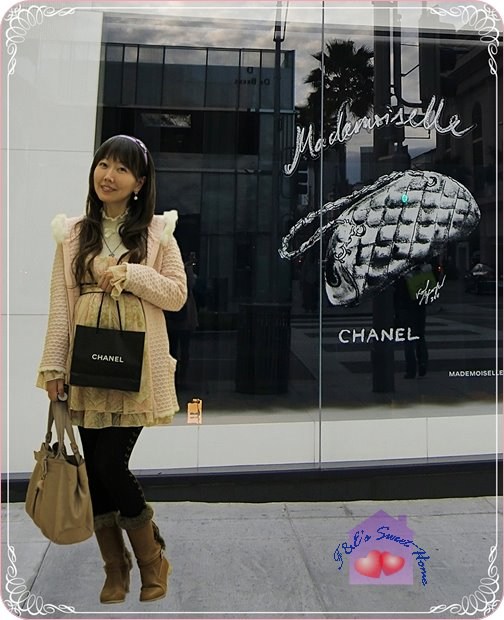 *Chanel山茶花壓紋雙C釦拉鍊粉色中夾