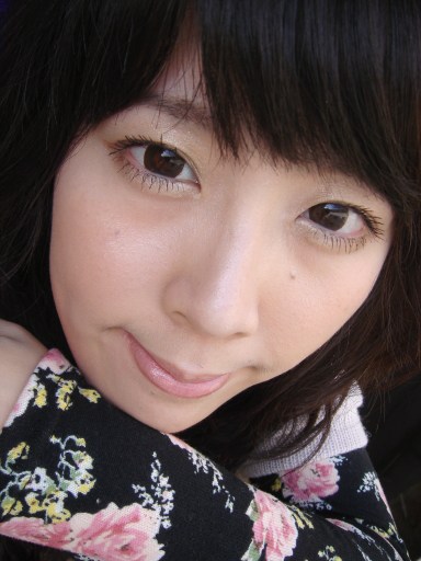 清透光澤的潔淨容顏→淡淡妝