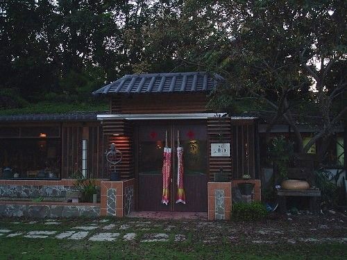 一雙傳承雕塑藝術文化的手(王松冠老師)