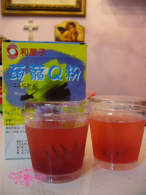 貴婦名媛會做菜-光輝似寶石的洛神花蒟蒻凍