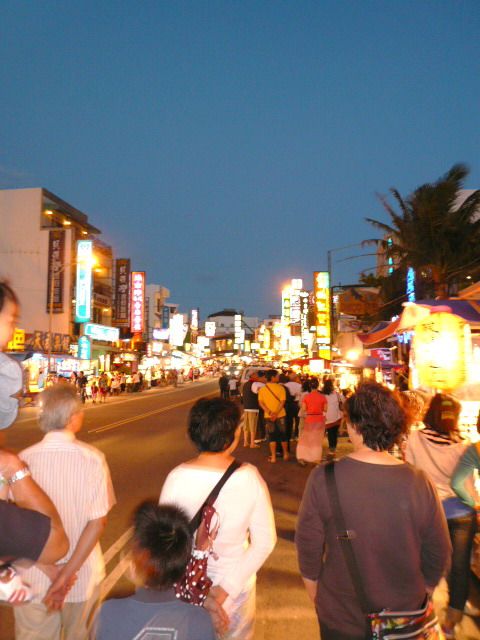 我的"墾丁之旅"....戎將軍包子店+沙哇帝卡泰式料理
