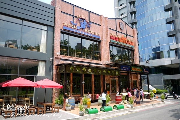 【台中 美食】草悟道二店 南瓜屋紐奧良義式餐館。魔法露露的廚房(上)