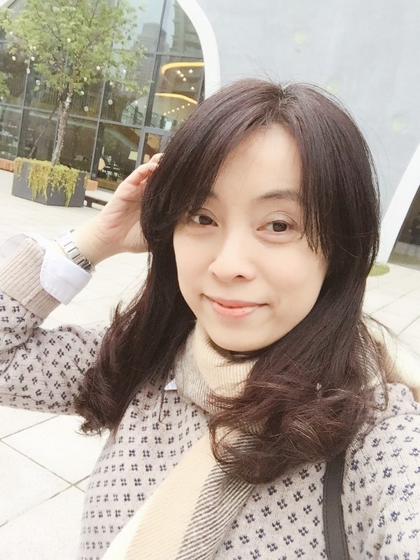 【我從重金屬搖滾歌手變成溫柔系OL】VIF結構式護髮+燙髮
