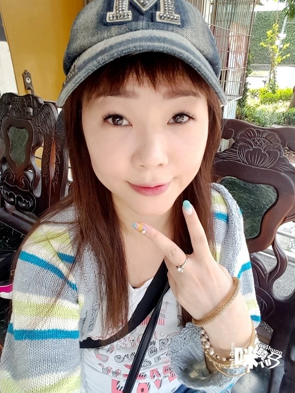 碧兒泉 神保濕搖搖保濕奇蹟水-奇蹟活源精露 拍一拍就是亮.jpg