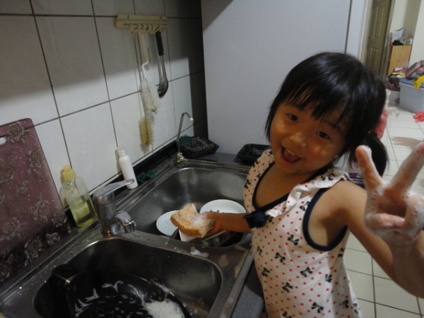 CINDY做家事之洗碗篇