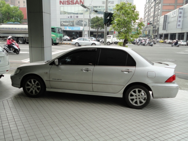 買了新車~All New OUTLANDER