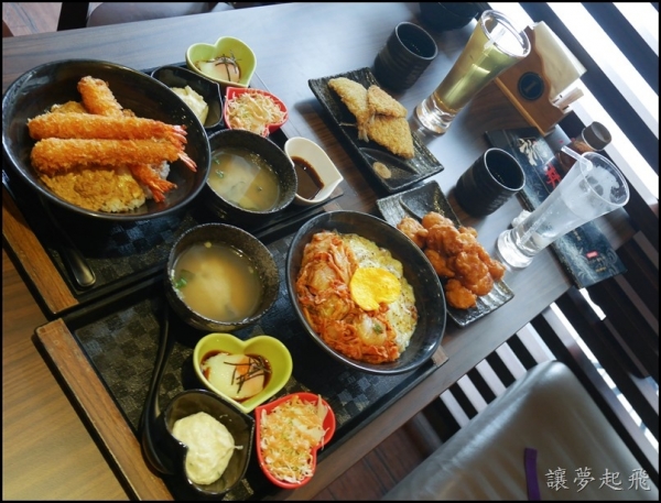 【捷運中山站美食】愛評網日式料理冠軍『新丼』~韓美新丼、輕爽炸蝦丼,你心動了嗎?(長安店)