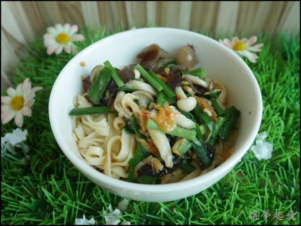 【食譜】櫻花蝦菇菇炒麵(以豉留香、甘田醬油及梅爾雷赫橄欖油童趣款示範)