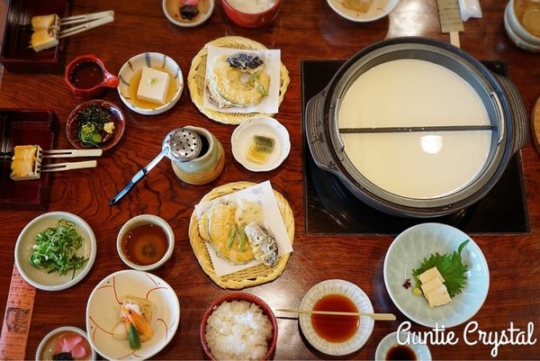 【2016關西自由行✈京都美食推薦】清水順正 おかべ家 現做豆腐皮好美味 好吃又好玩的豆腐皮鍋推薦!(清水寺美食 必吃)
