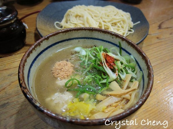 【2016日本中部自由行✈名古屋美食推薦】つけ麵本丸 沾麵是招牌 雞肉柚子沾麵沒有想像中好吃 但是麵條好Q彈推薦!(榮站)