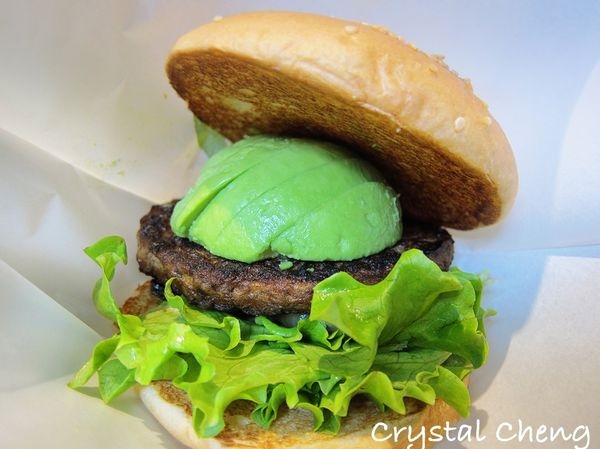 【2016日本中部自由行✈名古屋美食推薦】Freshness Burger 中部機場早餐好選擇 酪梨牛肉漢堡滑順口感真的好美味推薦!!
