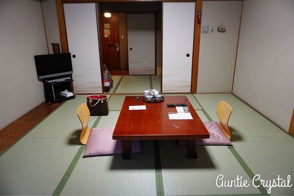 【2017大阪自由行難波住宿推薦】一榮飯店 Hotel Ichiei 難得一見市中心好大日式房型 逛街搭車好方便的住宿地點!