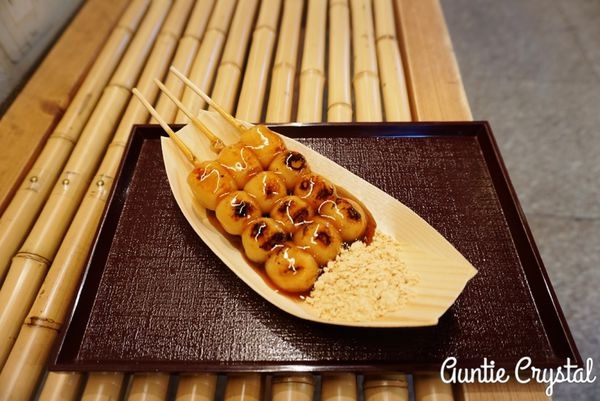 【2016關西自由行✈京都美食推薦】京だんご 藤菜美 超美味熱呼呼日式糰子 招牌洛水抹茶也太好喝推薦!(清水寺必吃 日式甜點)