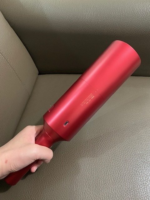 【居家清潔】TiDdi <SJ80 紅酒瓶隨手吸塵器> 貴婦紅酒瓶,無線x美型x輕巧x多場合吸塵妙物,清潔打掃神器開箱。
