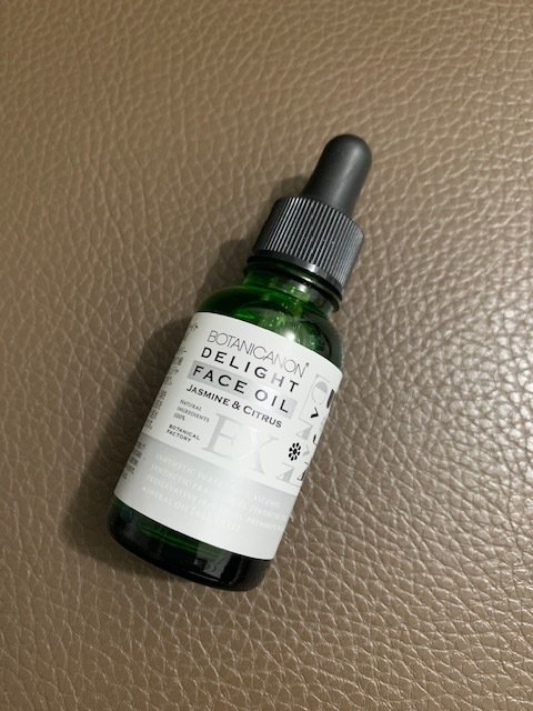 【美容油推薦】日本原裝進口.Eneco 艾奈可 植物卡農歡欣美容油,日本鹿兒島在地種植的植物成份提取,無化學添加的純植物性美容油,秋冬保養不可缺少的素顏美麗來源。