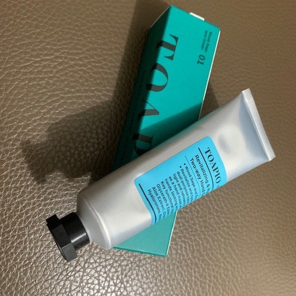 【護手霜推薦】台灣品牌x台灣製造 → TOAPIO手護專家 < 兩用護手凝凍霜 > 海洋鼠尾草木質香調,薄擦是清爽護手霜;厚敷即為美手凍膜,一支兩用,輕鬆養成好命手 ★