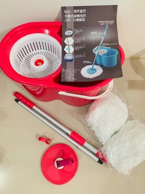 【生活居家用品】平價拖把推薦-U-mop 手壓式旋轉式拖把組,讓單調乏味的拖地變得輕鬆容易~
