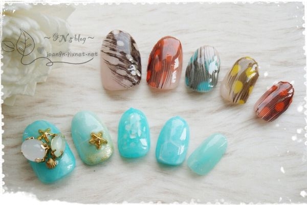 《DIY凝膠指彩》Tiara 華麗羽毛&海洋寶石