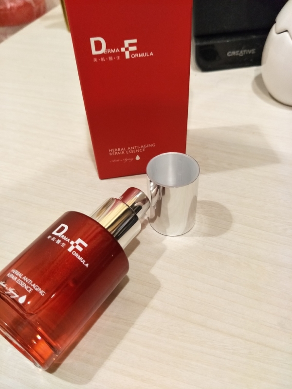 |美妝保養。體驗|解決妳所有肌膚敏弱問題,找回年輕肌膚,全新上市的「DF美肌醫生 植萃全效修護精萃蜜」,邀你一起體驗