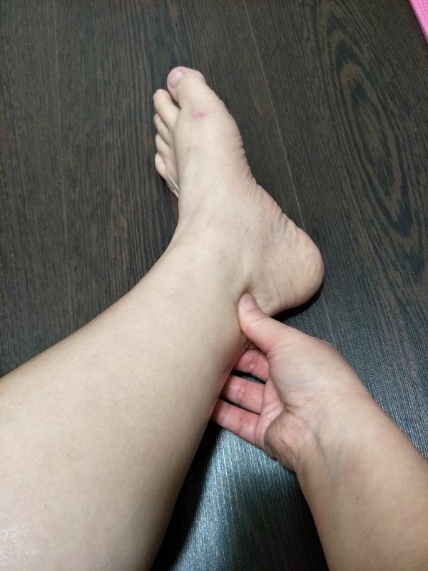 [腿部保养]舒缓腿部的好帮手薰朵葆le chateau du bois薰衣草护腿凝露