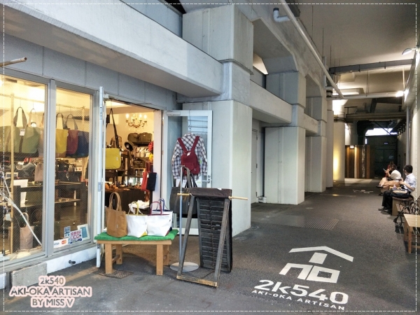 【東京】2K540 AKI-OKA ARTISAN 設計職人街~文青必訪。街頭GO-KART,讓你享受眾人的目光盡情奔馳。