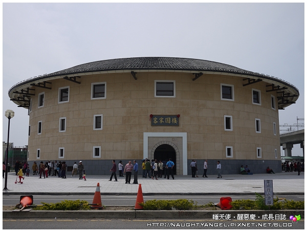 《苗栗後龍輕旅行》客家圓樓 + 後龍美食 + 趙師傅窯烤手工麵包