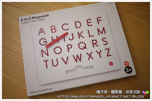 ABC英文字母練武功。Kid O MAGNATAB練習板