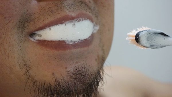 _DSC7695.JPG 【生活用品】ANRIEA法國精油擠壓式牙膏(玫瑰草、薰衣草、冷杉茶樹),擺脫異臭散發清新香氛!