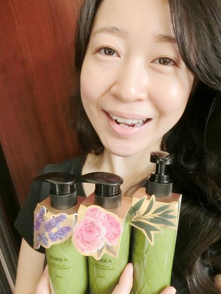 CIMG0433.JPG 【生活用品】ANRIEA法國精油擠壓式牙膏(玫瑰草、薰衣草、冷杉茶樹),擺脫異臭散發清新香氛!