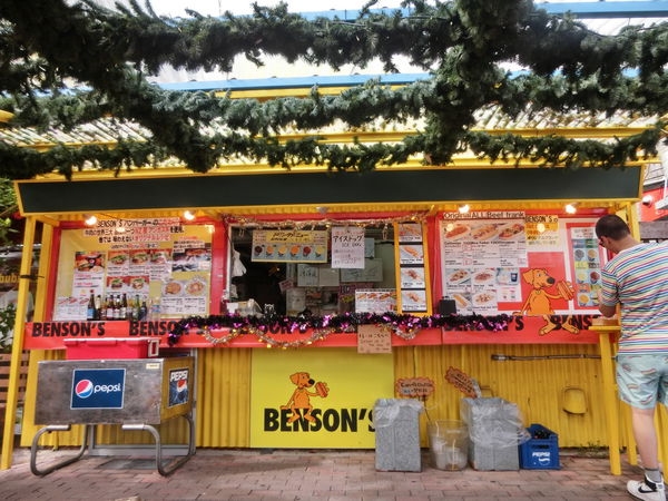 【沖繩美食】美國村 BENSON’S熱狗堡+獨創全牛肉熱狗,嚐鮮Hen可以!!