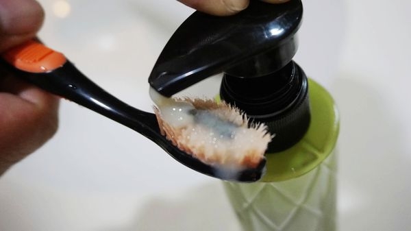 _DSC7688.JPG 【生活用品】ANRIEA法國精油擠壓式牙膏(玫瑰草、薰衣草、冷杉茶樹),擺脫異臭散發清新香氛!