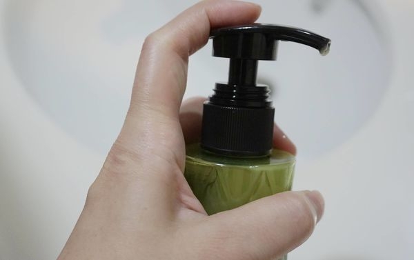 _DSC7686.JPG 【生活用品】ANRIEA法國精油擠壓式牙膏(玫瑰草、薰衣草、冷杉茶樹),擺脫異臭散發清新香氛!