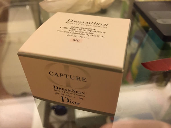 Dior 夢幻美肌氣墊粉餅