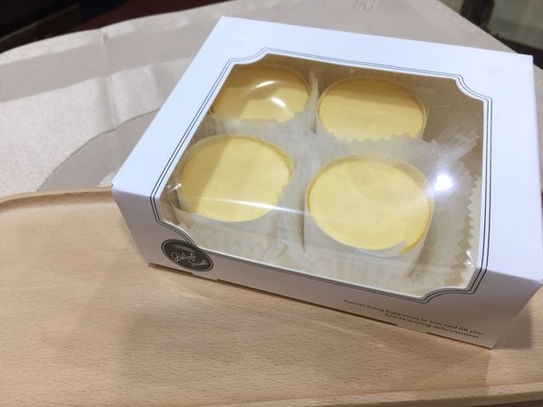 20170127_170127_0019 高雄爆紅超人氣排隊手作甜點::小黃窩窩,行動ㄅㄨㄅㄨ餐車,終於有店面了