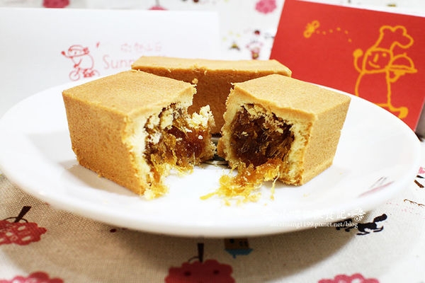 【團購美食】~微熱山丘~鳳梨酥禮盒~送禮自用兩相宜的團購冠軍禮盒