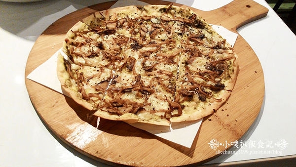 【永和美食】『臭大蔬』~創意蔬食料理~有很好吃的烤餅喔!!!