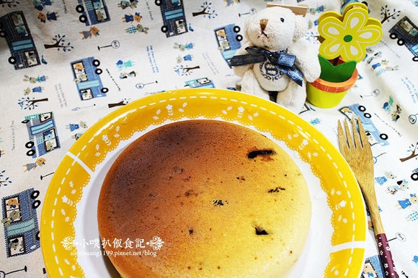 【小噗廚房】電子鍋料理~巧克力葡萄鬆餅蛋糕(食譜)