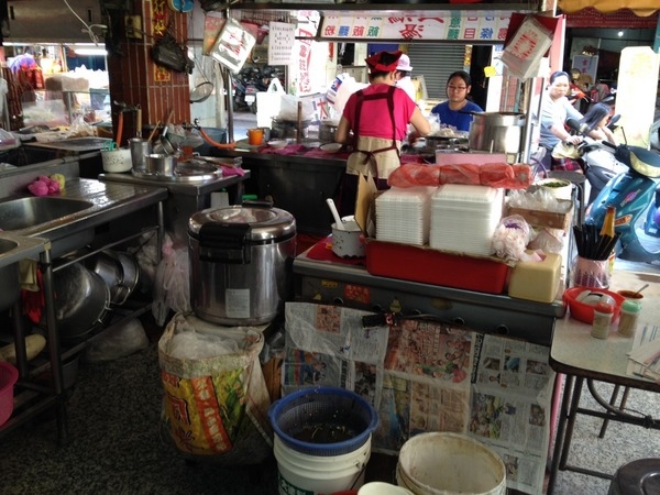 &amp;amp;amp;amp;amp;amp;amp;lt;小吃&amp;amp;amp;amp;amp;amp;amp;gt;大腸豬血湯-乾麵+豬血湯,活力早餐又一枚!!
