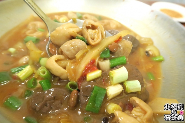 <台式餐廳>吉味香燒烤熱炒-口味不錯的小店,最愛五更腸旺