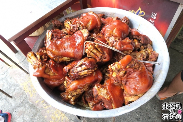 <台式餐廳>海鴻飯店-二訪萬巒豬腳,老闆賣豬腳賣到快買下整條街啦!