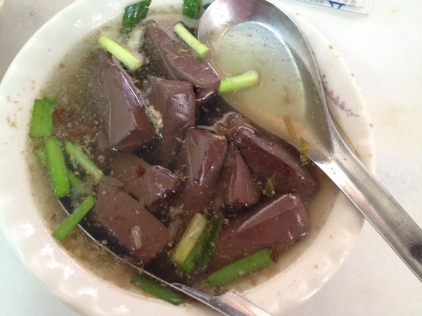 &amp;amp;amp;amp;amp;amp;amp;amp;amp;amp;lt;小吃&amp;amp;amp;amp;amp;amp;amp;amp;amp;amp;gt;大腸豬血湯-乾麵+豬血湯,活力早餐又一枚!!