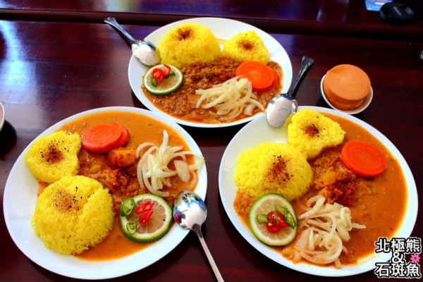 <異國料理>1920咖哩專門店-愛情咖哩的獨特魔力,高雄最有特色的自創咖哩/同場加映:盧阿姨大判燒,隱藏式新吃法像是美好的異國戀情