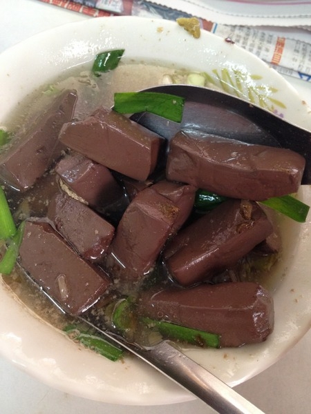 &amp;amp;amp;amp;amp;amp;amp;amp;amp;amp;amp;lt;小吃&amp;amp;amp;amp;amp;amp;amp;amp;amp;amp;amp;gt;大腸豬血湯-乾麵+豬血湯,活力早餐又一枚!!