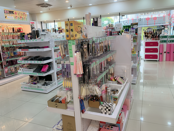 必買美妝推薦 倪倪愛漂亮 空姐網美名媛美妝香水